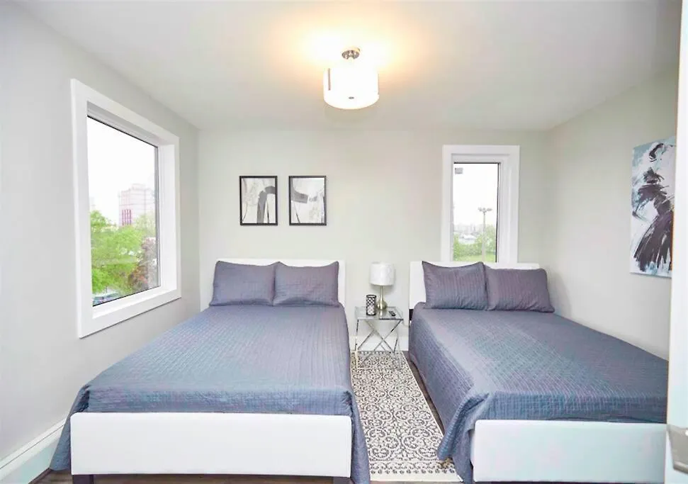 Luxury Boutique 2Bedroom Condo 2A 0*, Niagara Falls